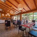 Au Coq Dort Hotel 3*