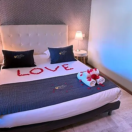 فندق Au Coq Dort ماكاتييو سورْ شالارْ